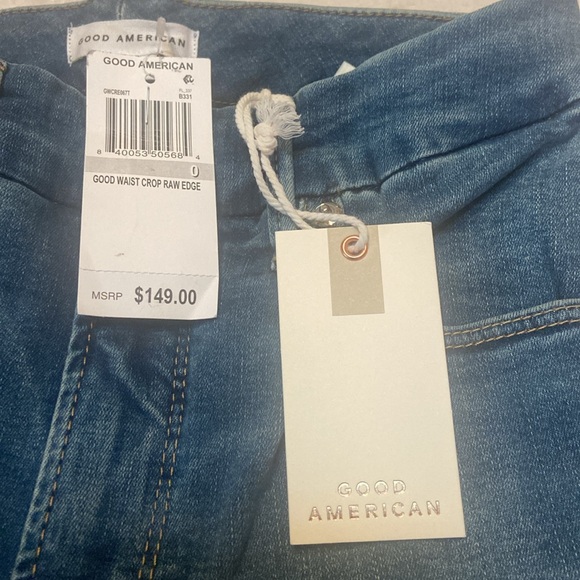 GOOD AMERICAN NWT Size 25 High Rise Crop Raw Edge Blue Jeans - Picture 2 of 11
